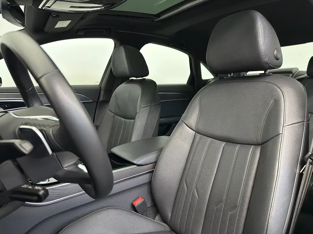 Audi A8 - Thumbnail 9