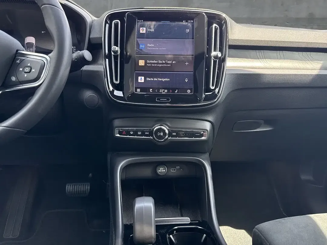 Volvo C40 eAWD Recharge Ultimate - Thumbnail 11