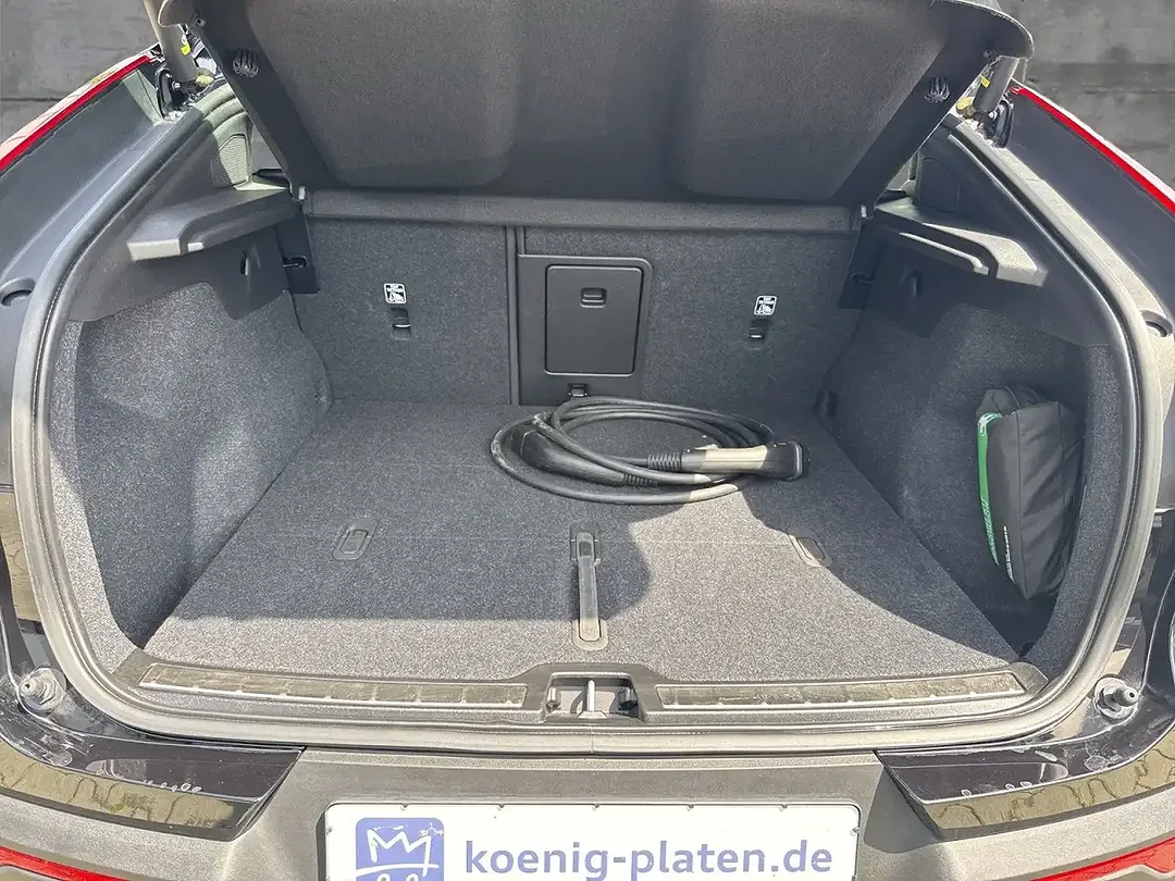 Volvo C40 eAWD Recharge Ultimate - Thumbnail 8