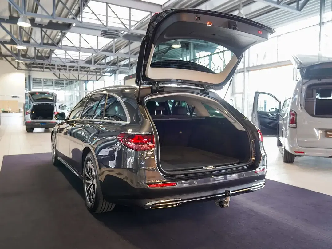 Mercedes-Benz E 220 Avantgarde - Thumbnail 8