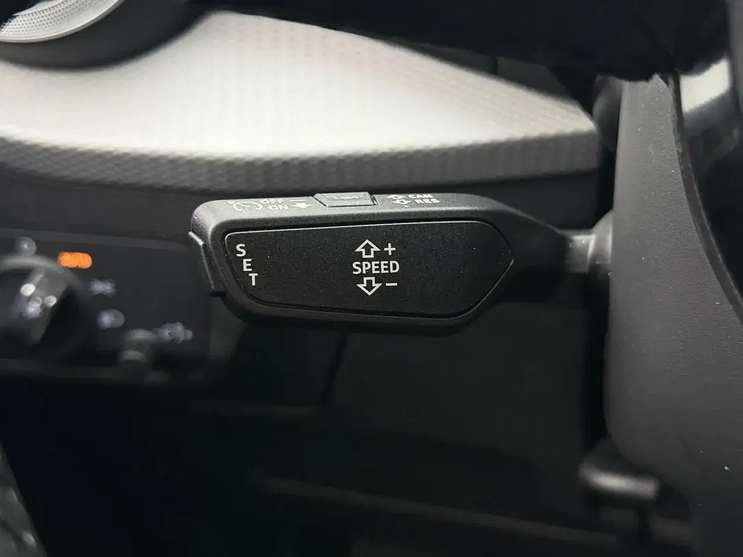 Audi Q2 35 TFSI Edition - Thumbnail 12