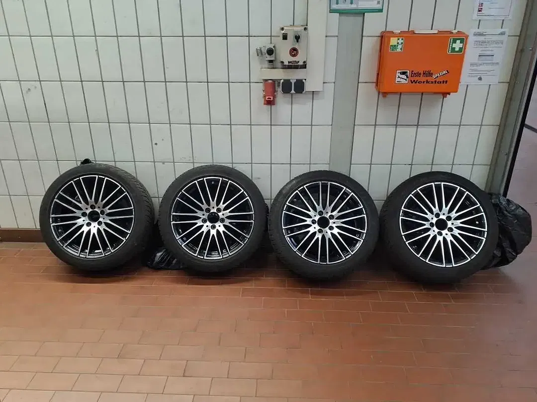 Mercedes-Benz C 220 4MATIC AMG Line - Thumbnail 11