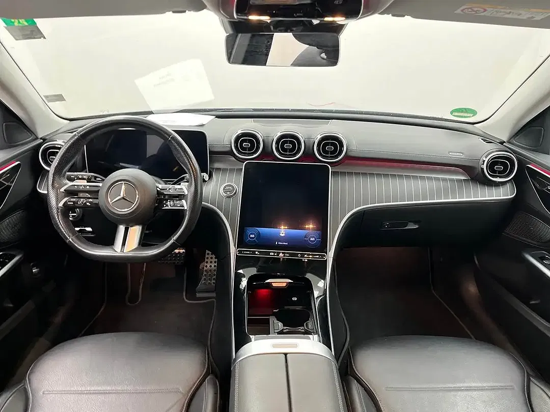 Mercedes-Benz C 220 4MATIC AMG Line - Thumbnail 3