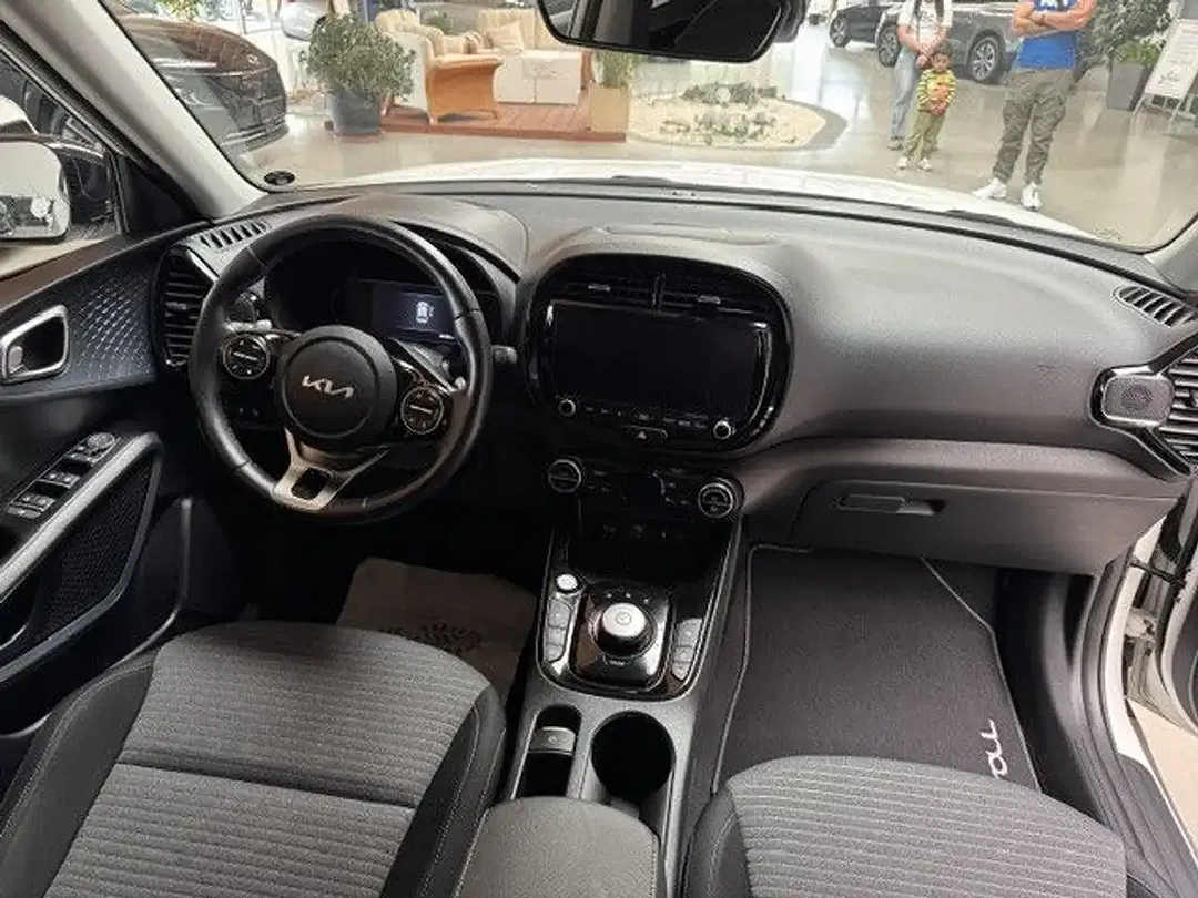 Kia Soul 64 kWh - Thumbnail 8