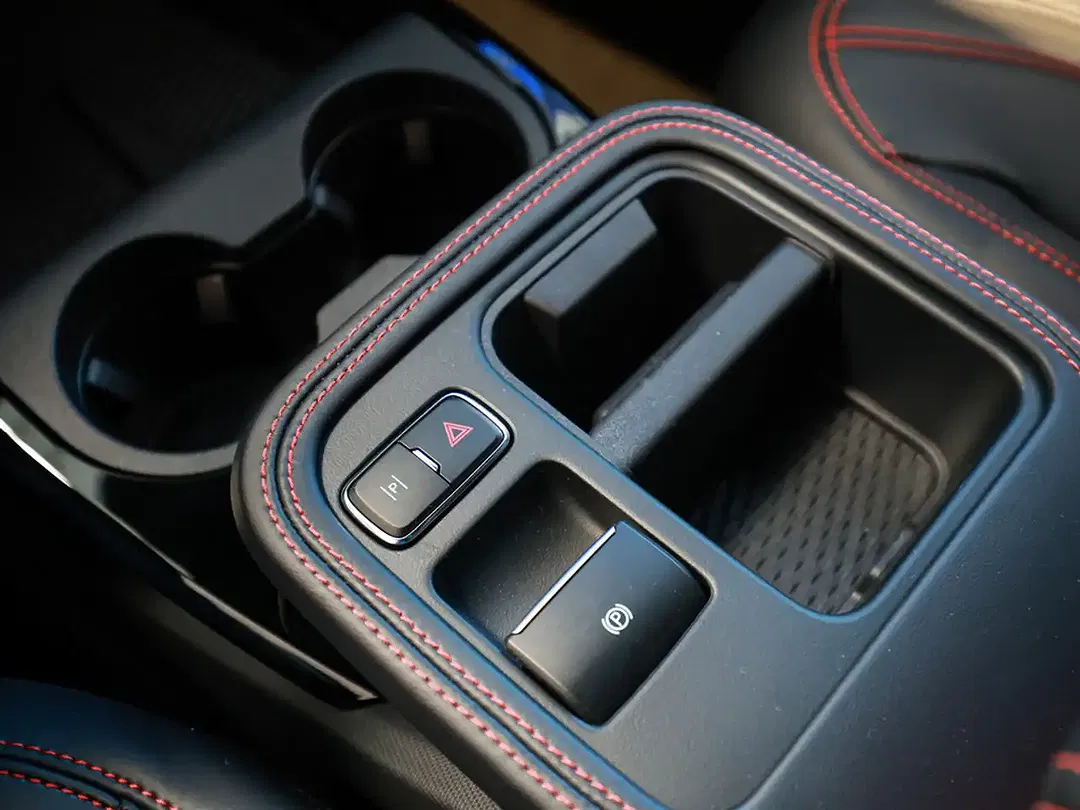 Ford Mustang Extended Range Premium - Thumbnail 12