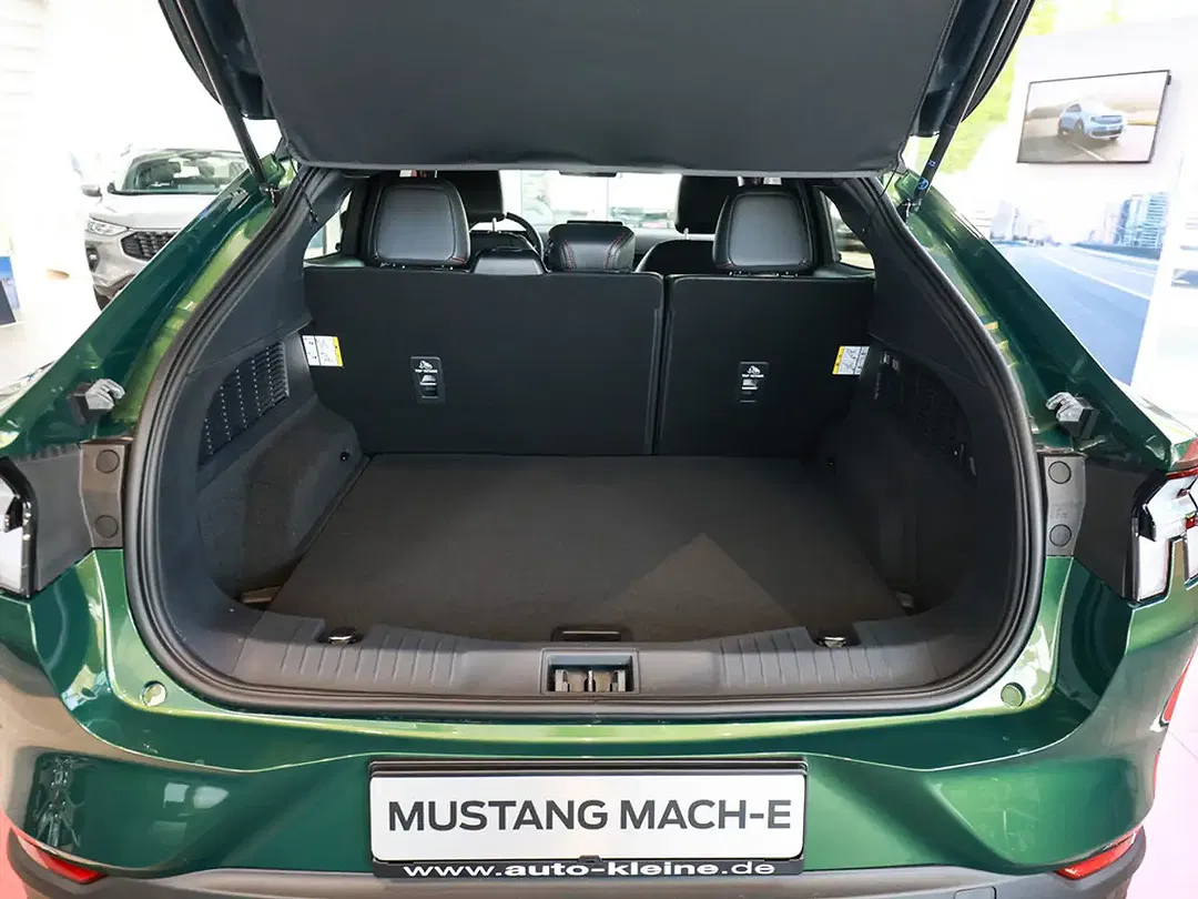 Ford Mustang Extended Range Premium - Thumbnail 23