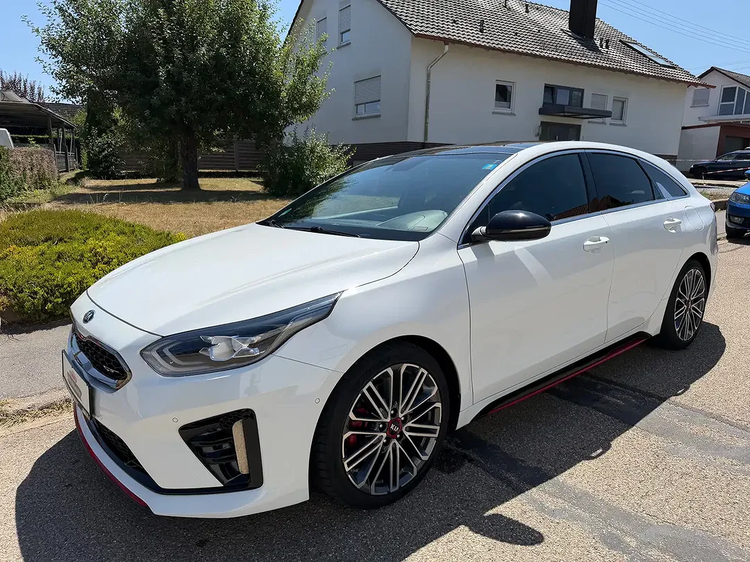 Kia ProCeed / pro_cee'd GT - Afbeelding 1