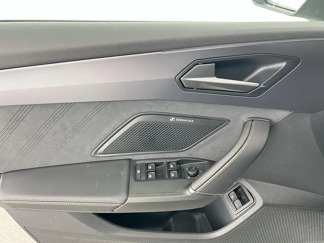 CUPRA Leon PHEV VZ1 - Thumbnail 11