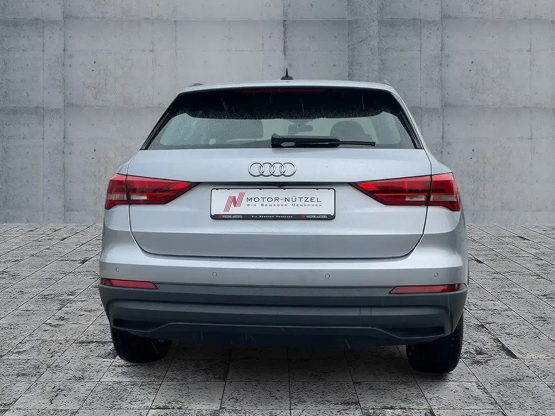 Audi Q3 45 TFSI e - Thumbnail 4