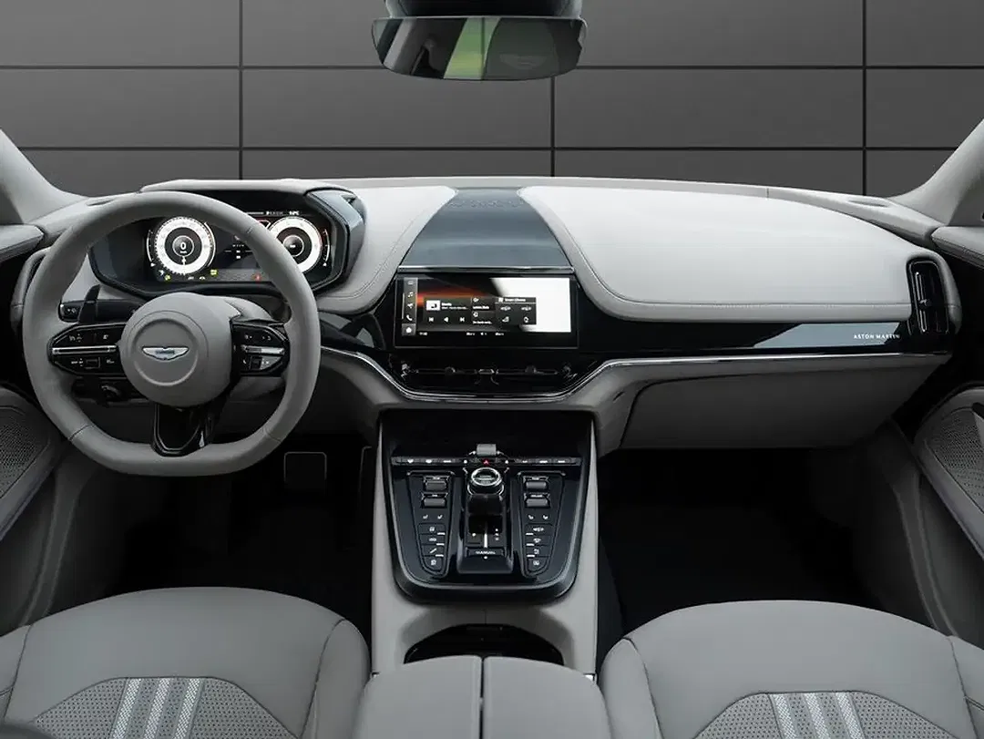 Aston Martin DBX 707 - Thumbnail 10