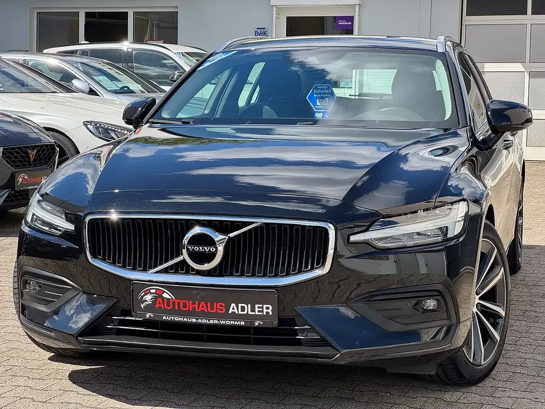 Volvo V60 D3 Momentum Pro - Thumbnail 3