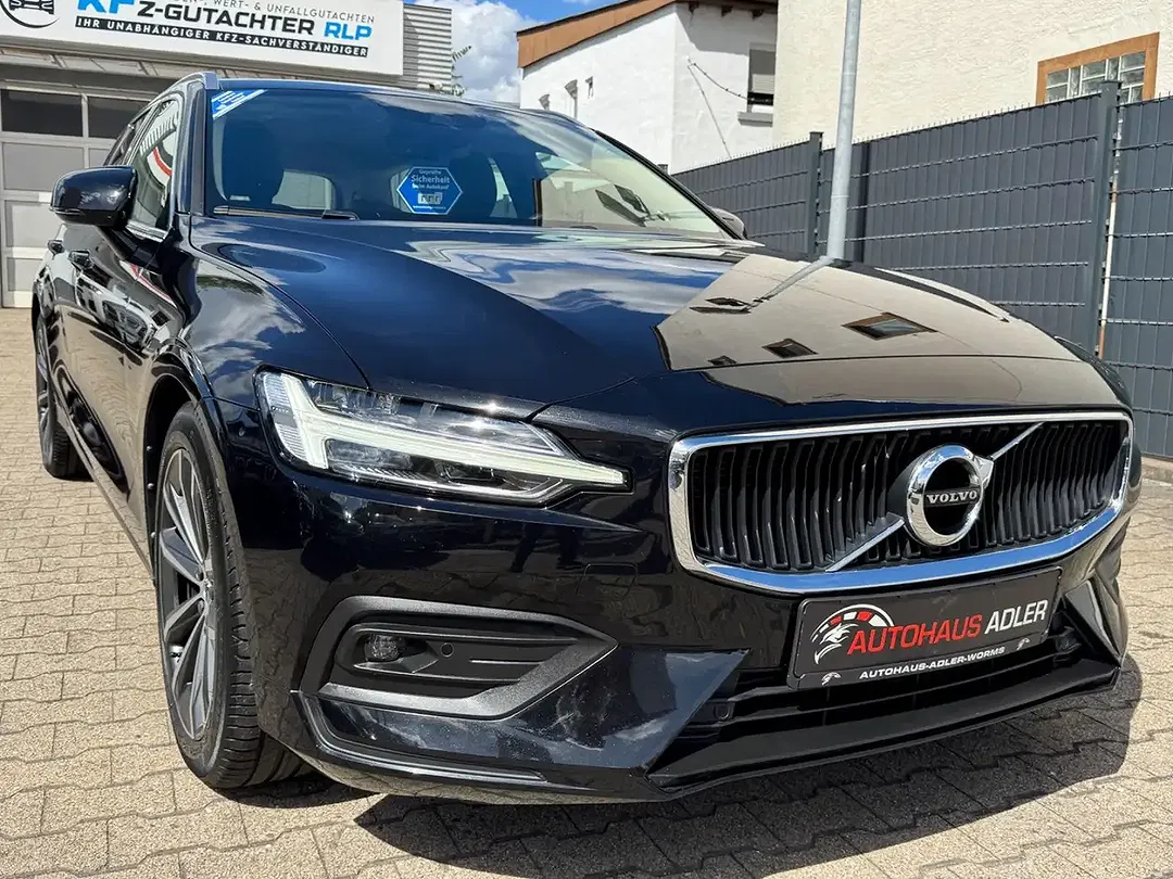 Volvo V60 D3 Momentum Pro - Thumbnail 5
