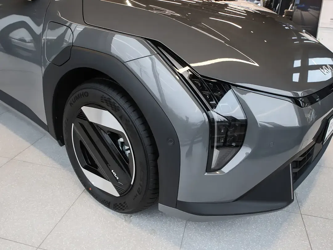 Kia EV4 81.4 kWh Earth - Thumbnail 3
