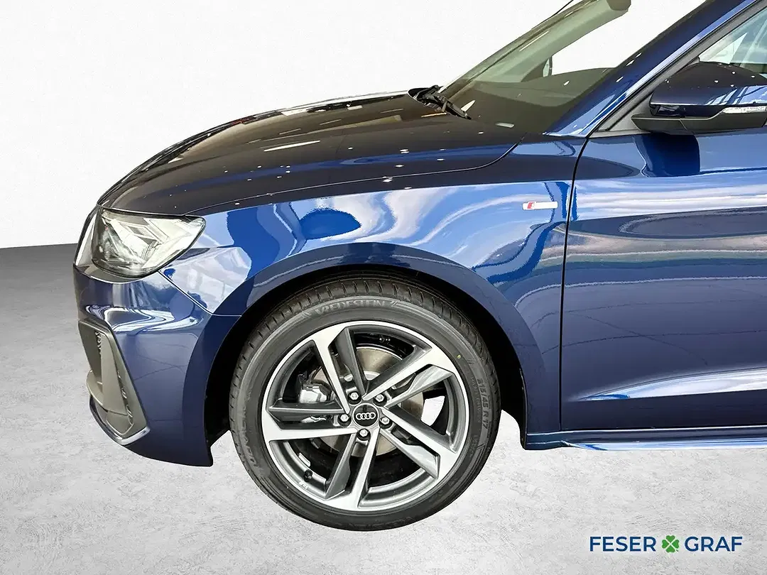 Audi A1 30 TFSI S line - Thumbnail 3