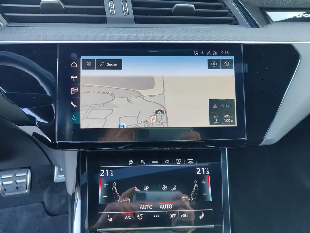 Audi Q8 e-tron 55 quattro Matrix LED S line - Thumbnail 12