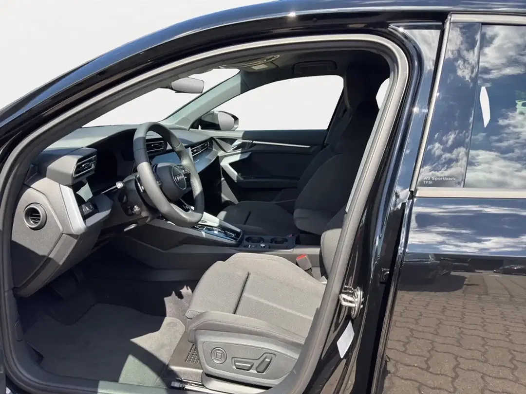 Audi A3 TFSI S tronic Sportback - Thumbnail 7