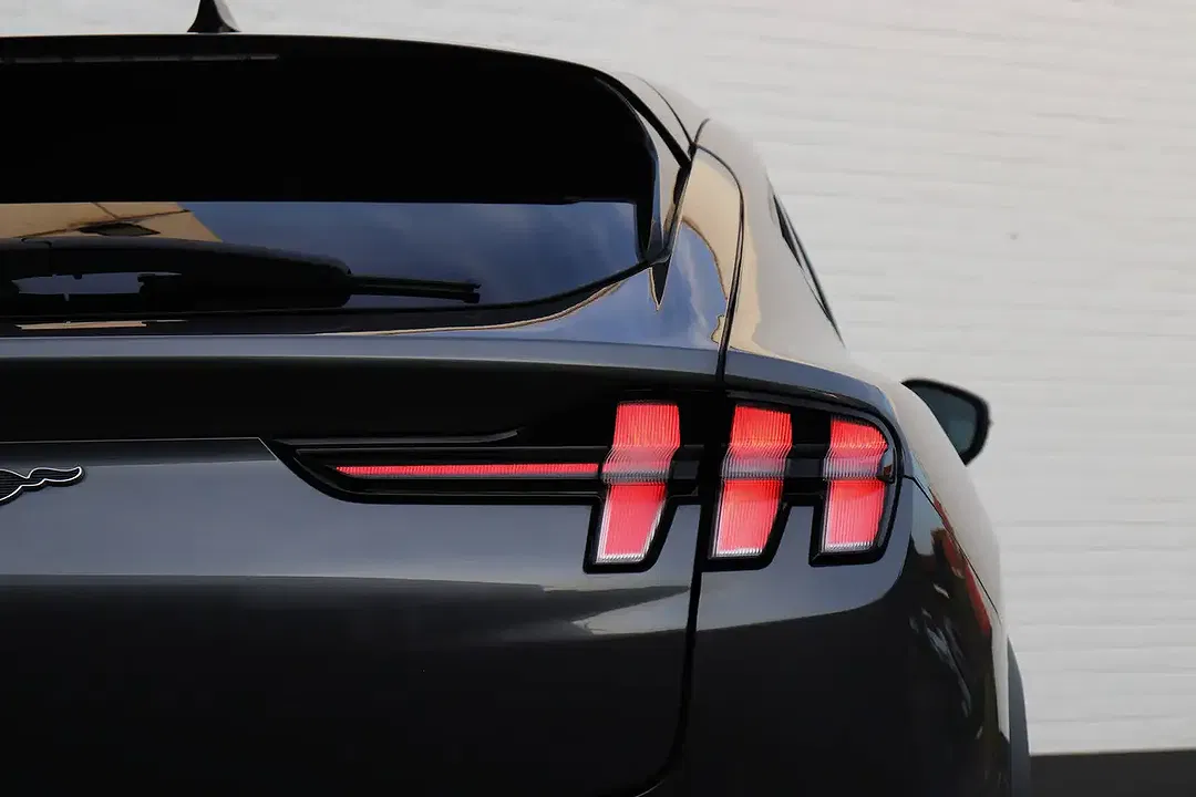 Ford Mustang Mach-E - Thumbnail 10