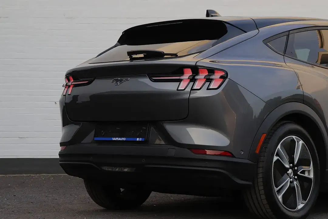 Ford Mustang Mach-E - Thumbnail 12