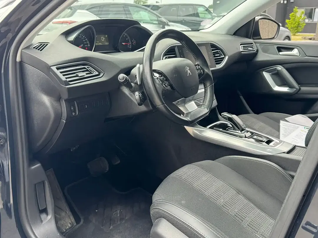 Peugeot 308 Active SW - Thumbnail 10