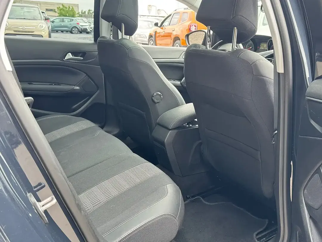 Peugeot 308 Active SW - Thumbnail 13