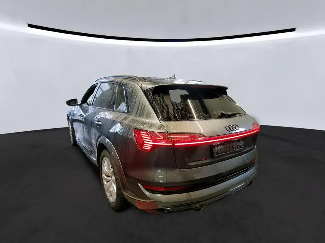 Audi e-tron Matrix LED - Thumbnail 7