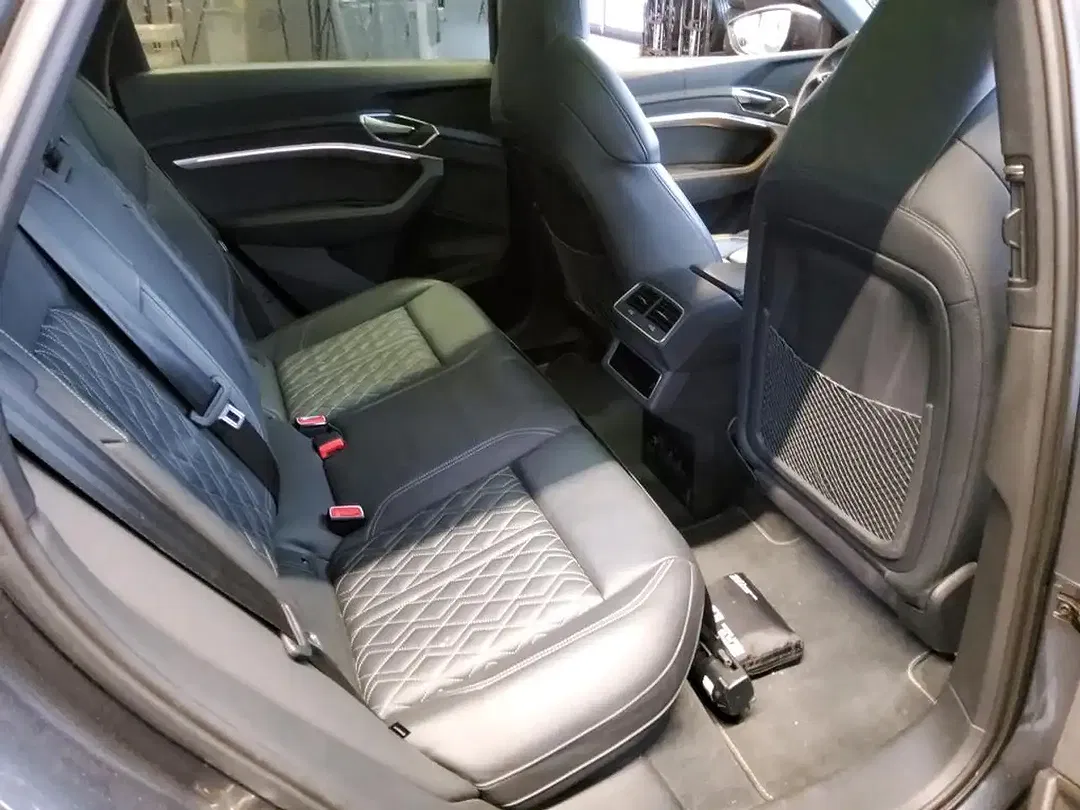 Audi e-tron Matrix LED - foto 9