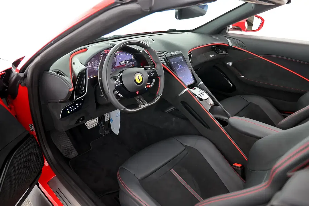 Ferrari Roma Spider - Thumbnail 4