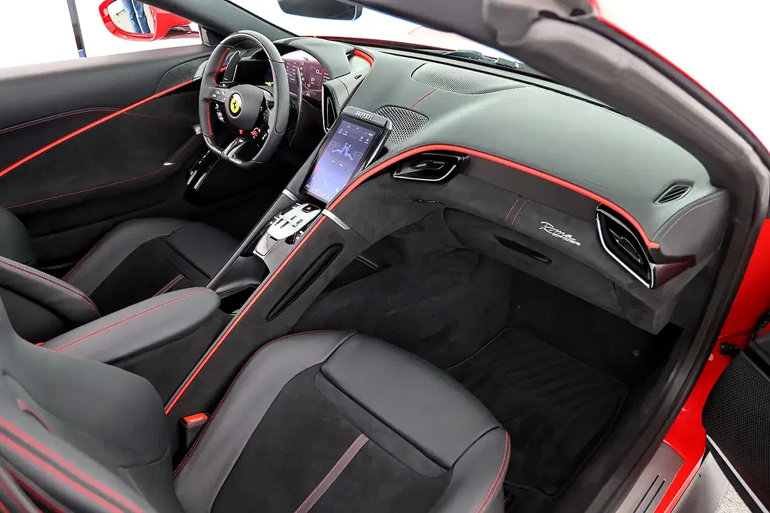 Ferrari Roma Spider - Thumbnail 9