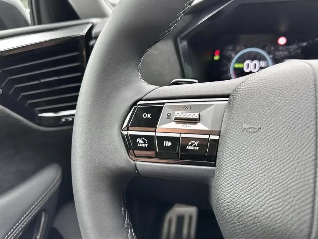 DS Automobiles DS 4 - Thumbnail 18