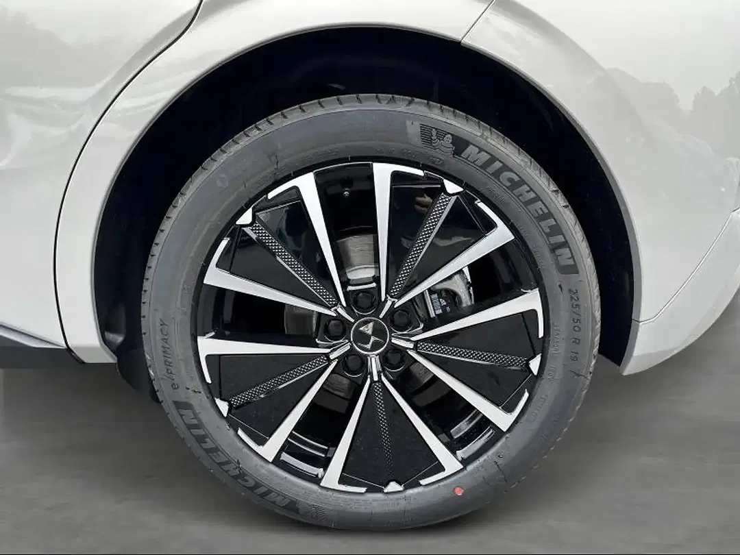 DS Automobiles DS 4 - Thumbnail 7