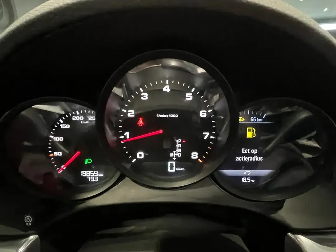 Porsche Boxster S - Thumbnail 4