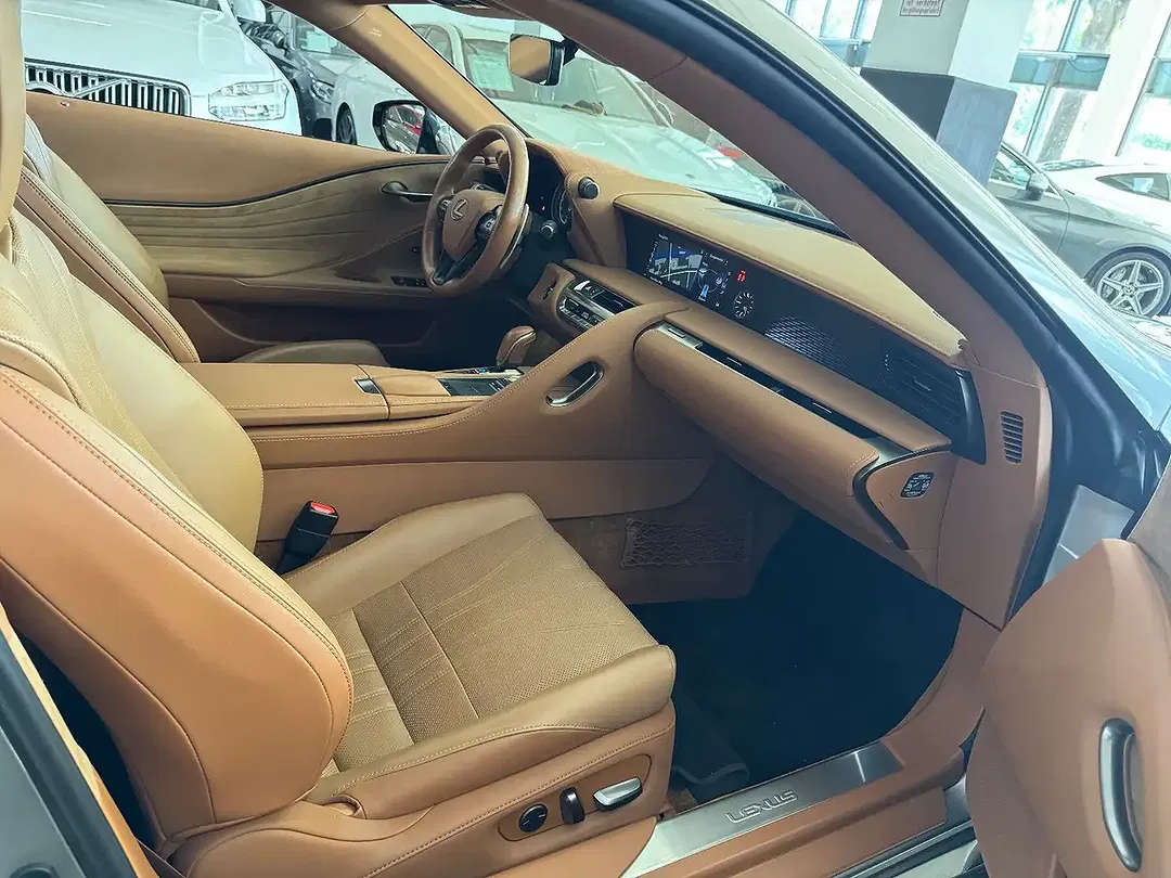 Lexus LC 500h Coupe - foto 15
