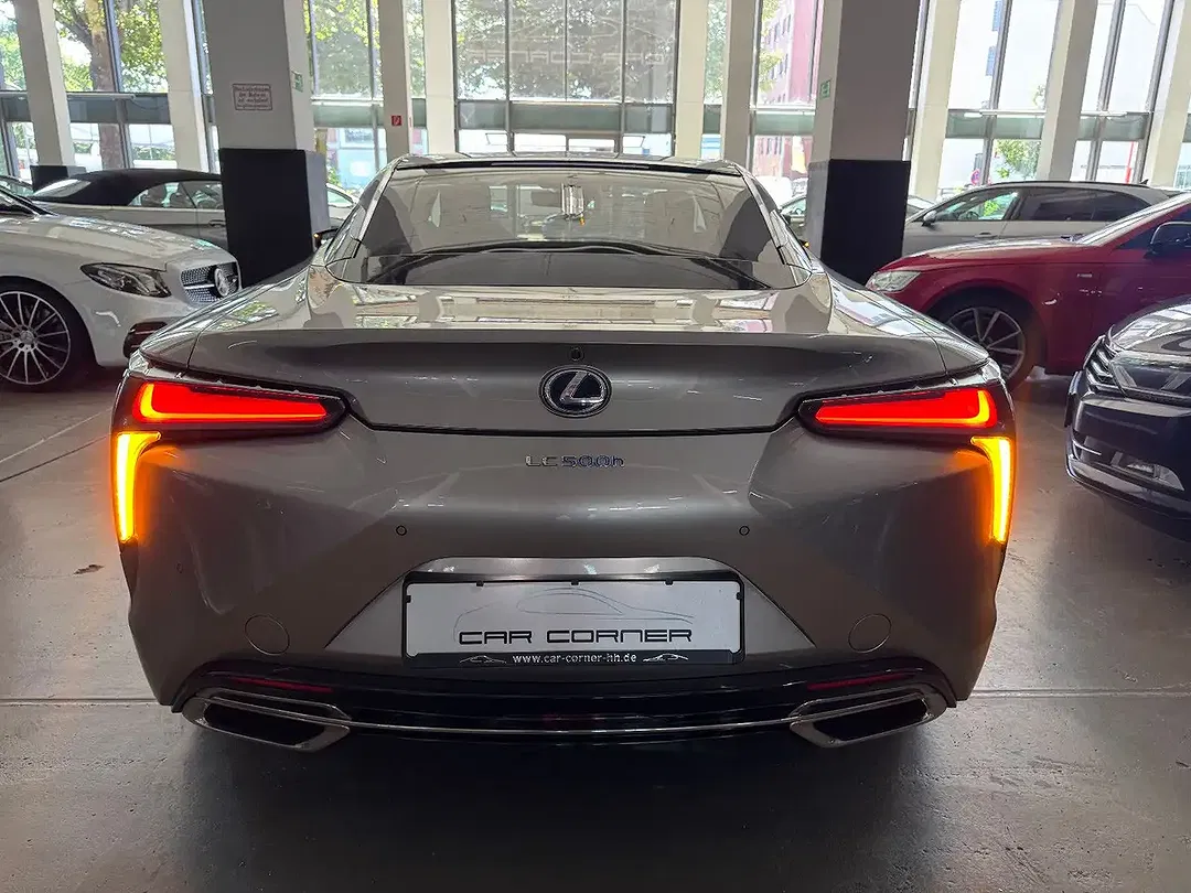 Lexus LC 500h Coupe - Thumbnail 4