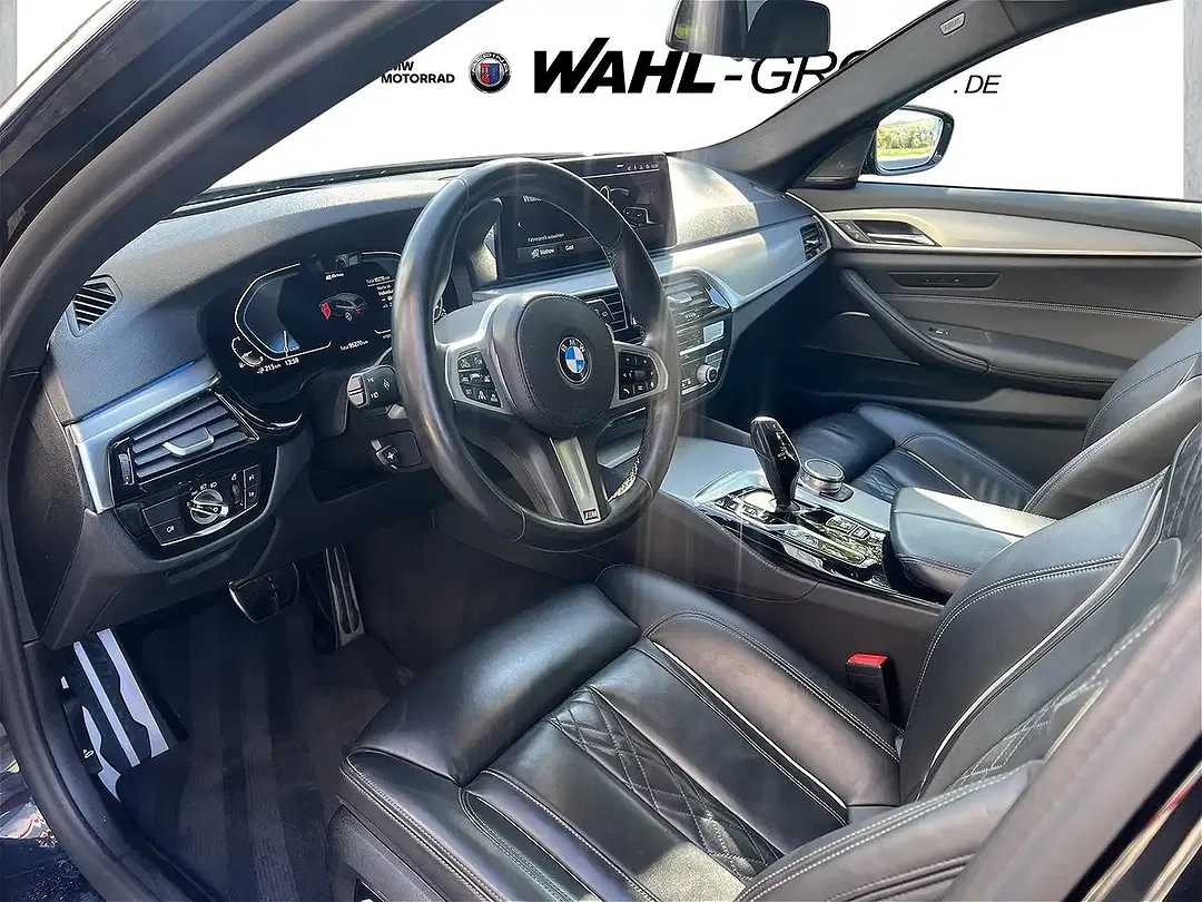 BMW 530 Touring M Sport - Thumbnail 11