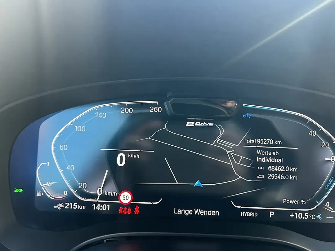BMW 530 Touring M Sport - Thumbnail 13