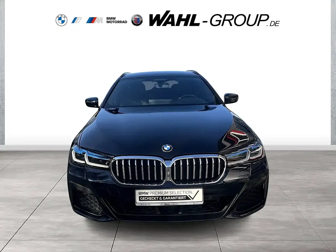 BMW 530 Touring M Sport - Thumbnail 2