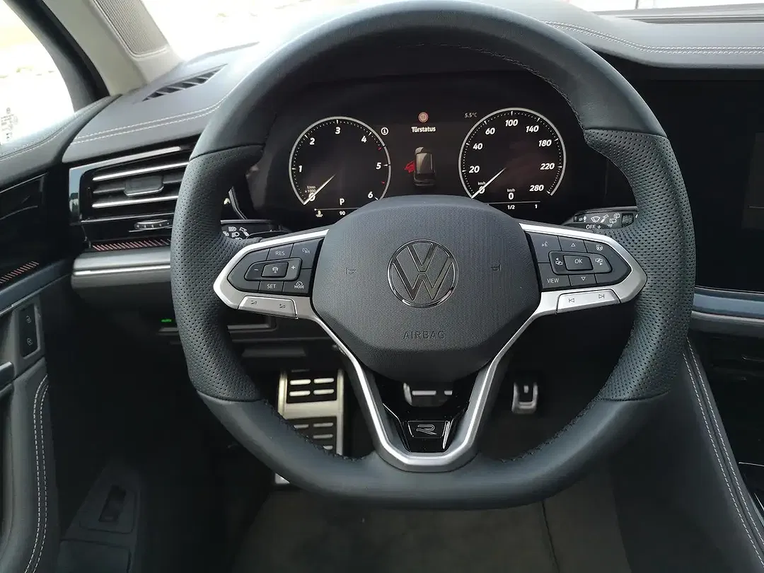 Volkswagen Touareg 3.0 V6 TDI 4Motion R-Line Edition - Thumbnail 6