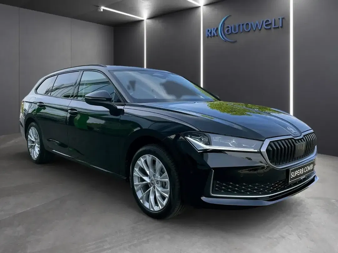 Skoda Superb 1.5 TSI DSG Combi Selection - foto 2