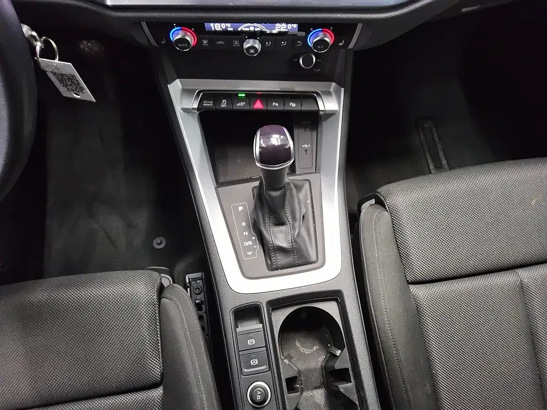 Audi Q3 45 TFSI e Sportback - Thumbnail 6