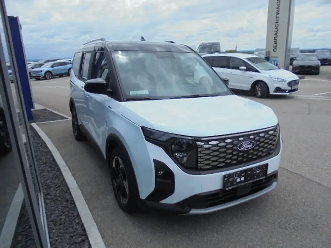 Ford Tourneo Courier - foto 2