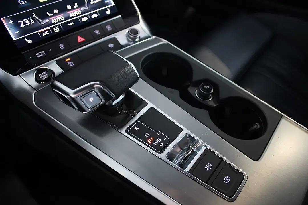 Audi A6 50 TFSI e Avant S line plus - Thumbnail 11