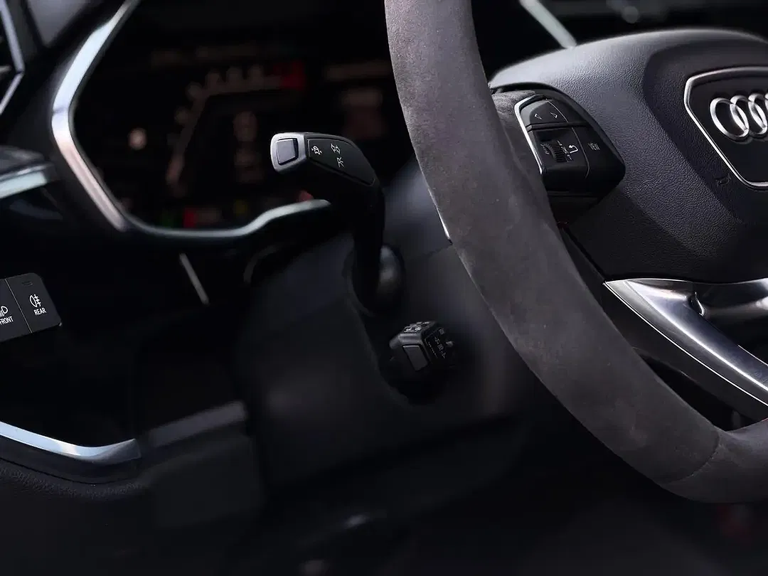 Audi RS Q3 Matrix LED Sportback - Thumbnail 13