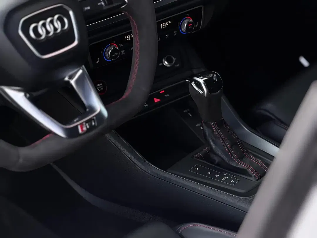 Audi RS Q3 Matrix LED Sportback - Thumbnail 14