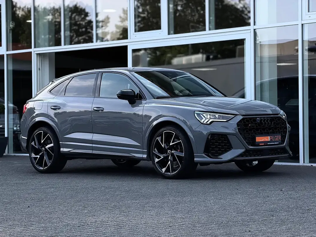 Audi RS Q3 Matrix LED Sportback - Thumbnail 3