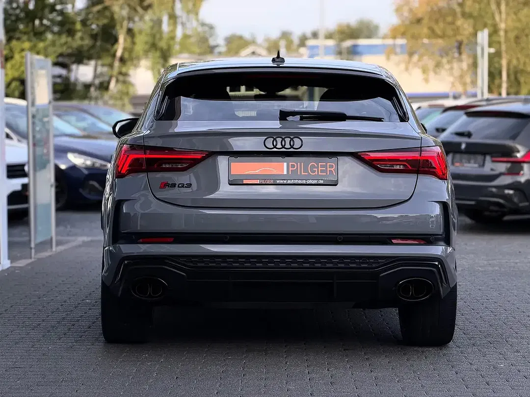 Audi RS Q3 Matrix LED Sportback - Thumbnail 5