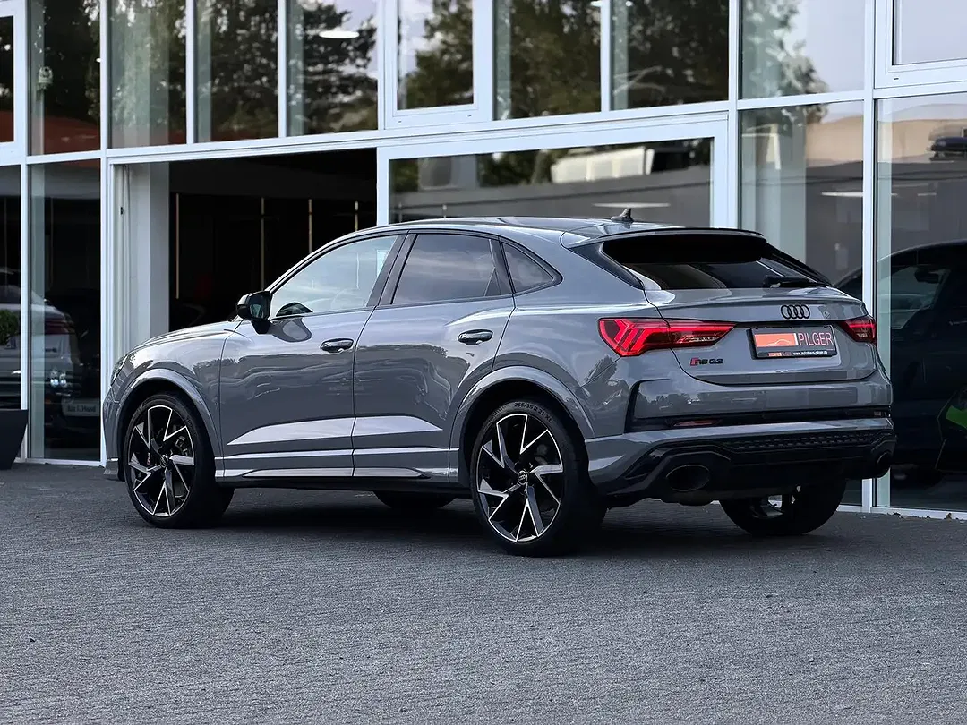 Audi RS Q3 Matrix LED Sportback - Thumbnail 6