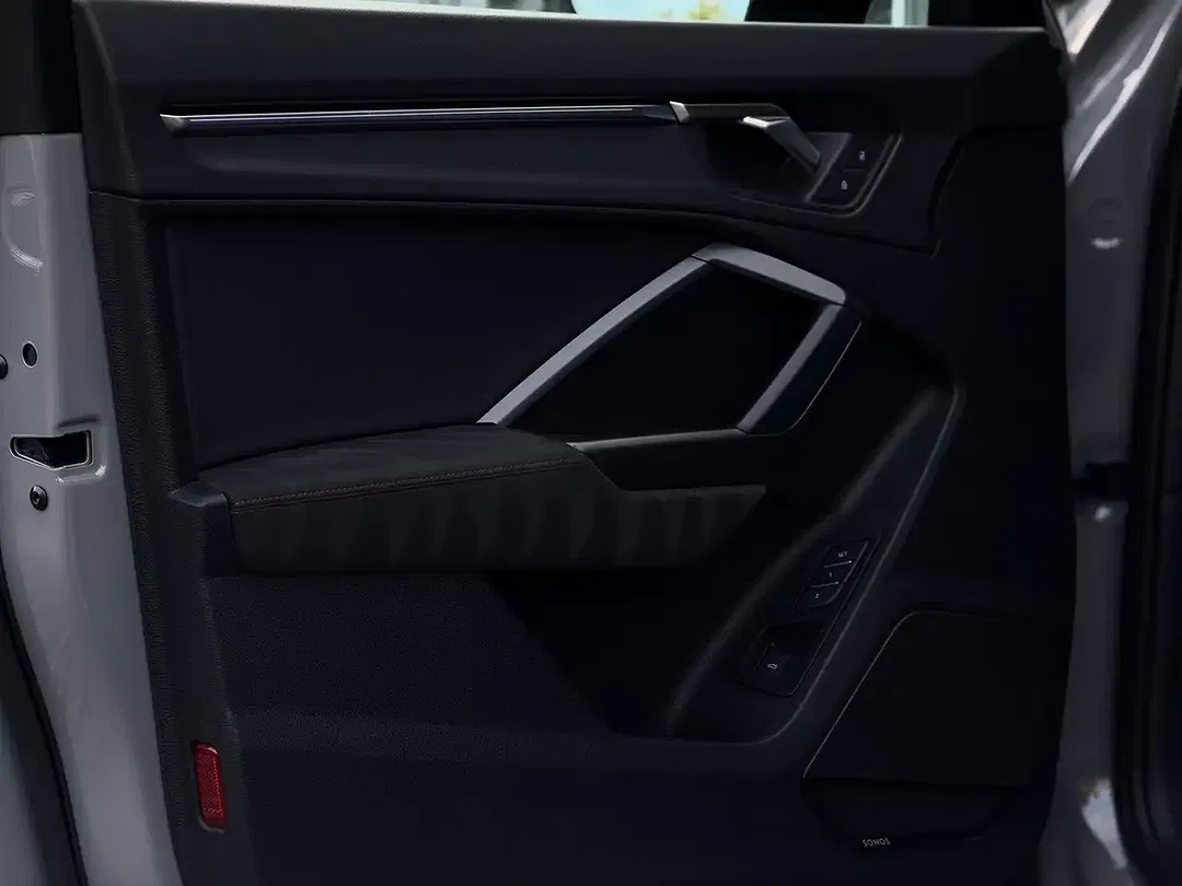 Audi RS Q3 Matrix LED Sportback - Thumbnail 9
