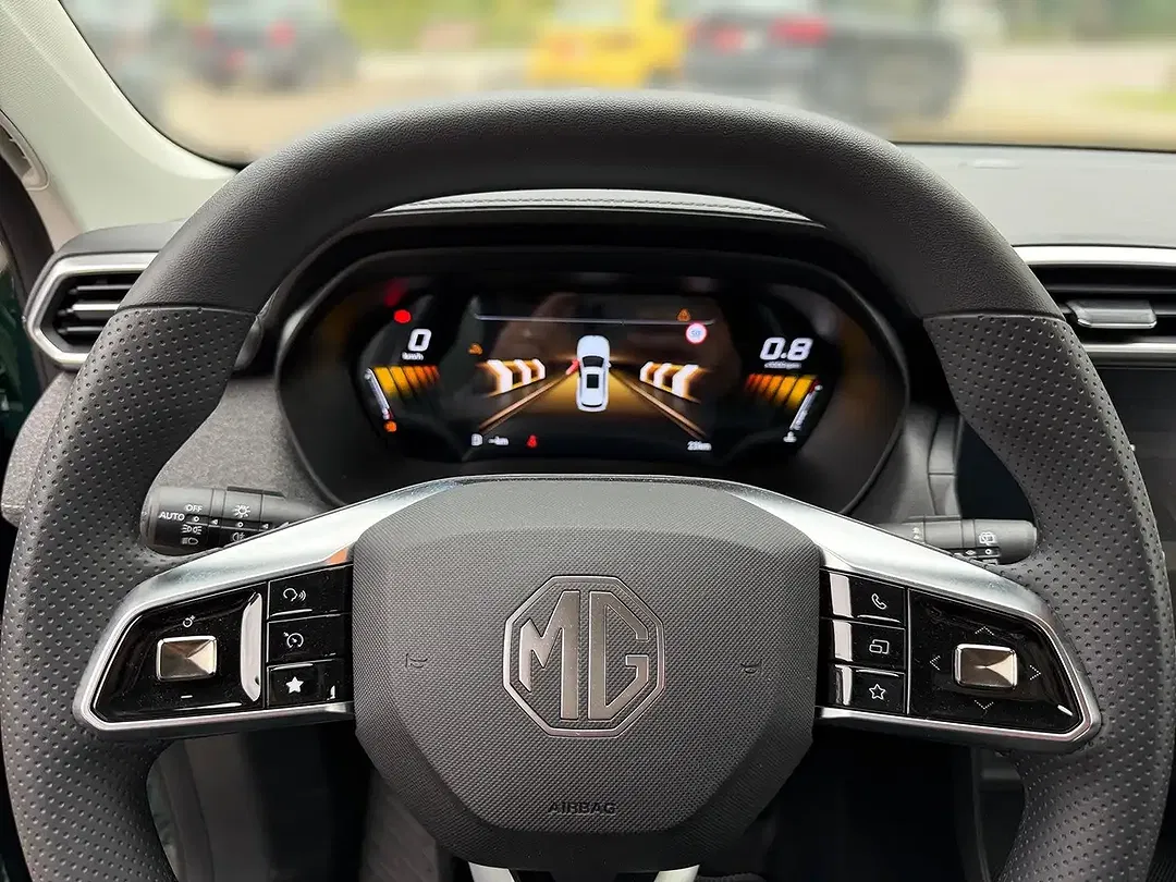 MG ZS 1.5 Standard - Thumbnail 9