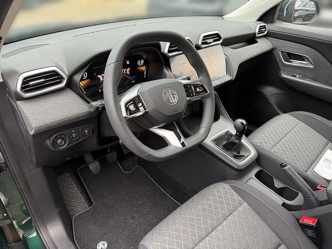 MG ZS 1.5 Standard - Thumbnail 8