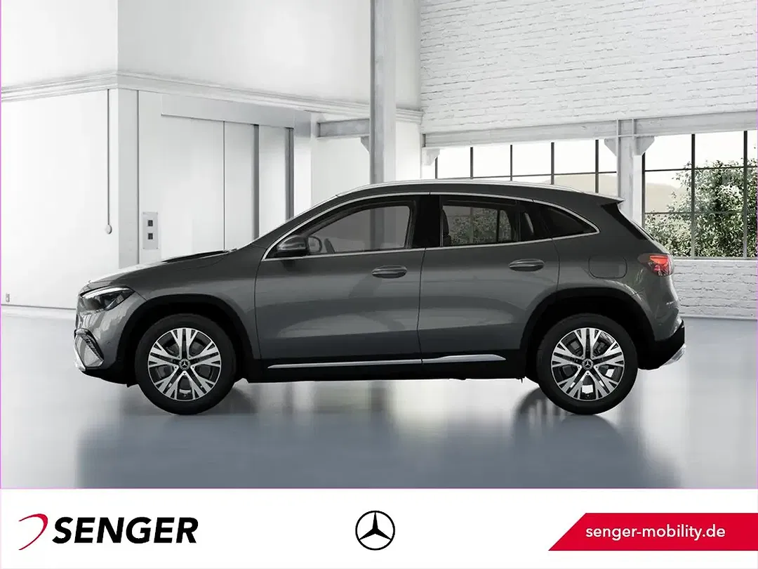 Mercedes-Benz GLA 220 4MATIC - Thumbnail 2